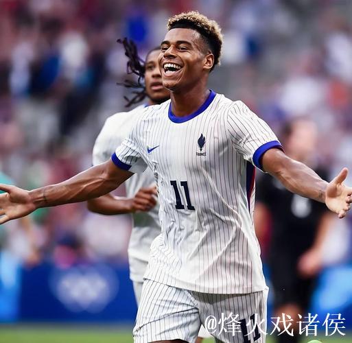 法甲-杜埃长距离奔袭 巴黎圣日耳曼3-2力克梅斯 法甲-杜埃长距离奔袭 巴黎圣日耳曼3-2力克梅斯