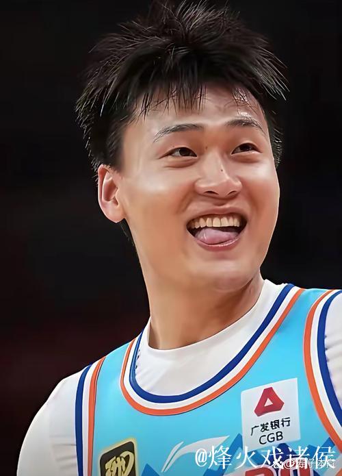 宋翔：赵睿与球队的合练非常少，周琦&雷蒙依然处于疲劳状态